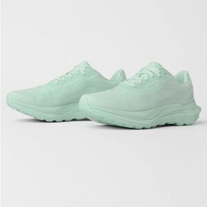 Alo Runner in Spearmint *NWT*